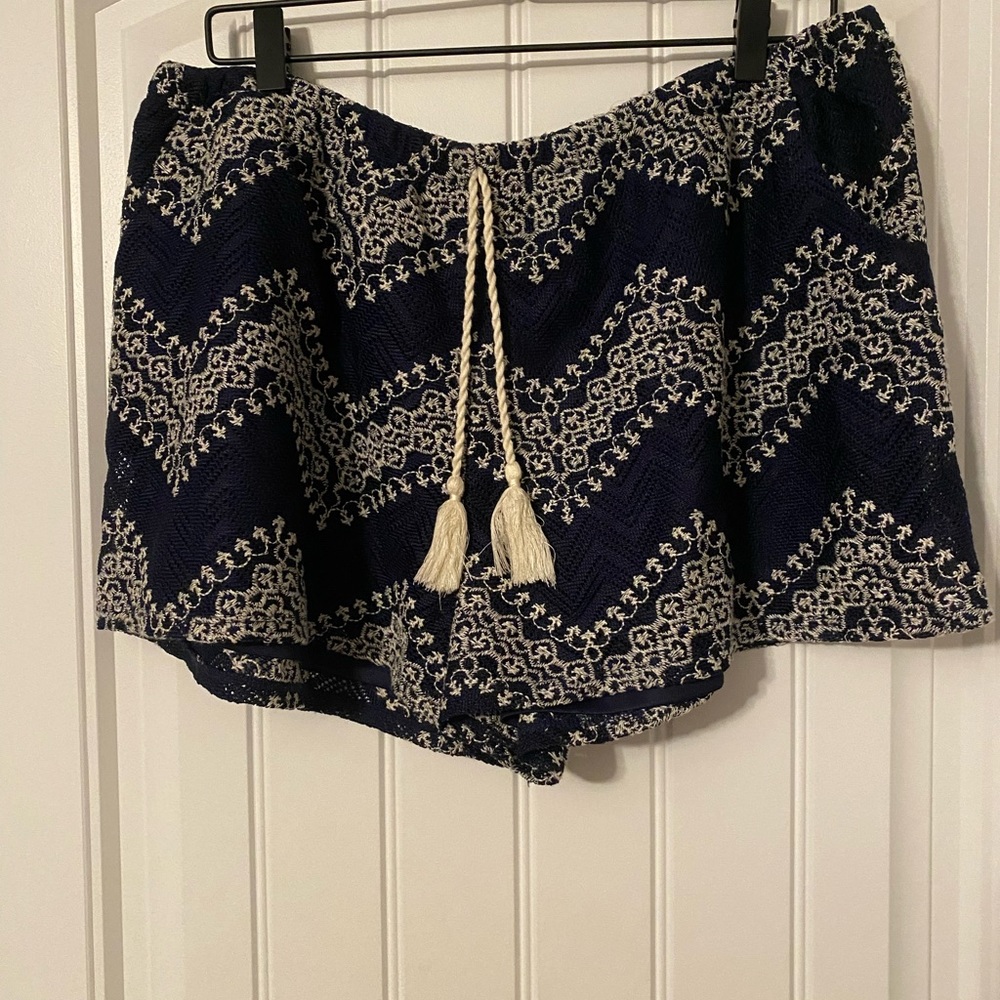 Xhilaration knit shorts size 16 blue cream